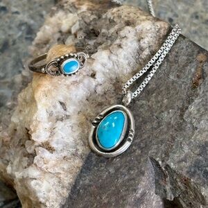 Beautiful handmade vintage signed Navajo turquoise sterling necklace ring set 6